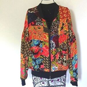 India Reversible soft bomber jacket with patchwork print or black Option
